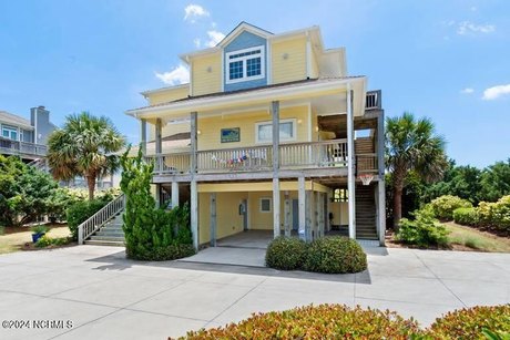 One owner, 3rd row, oceanside, 5 bedroom/5.5 bath home. Custom - Beach Home for sale in Emerald Isle, North Carolina on Beachhouse.com