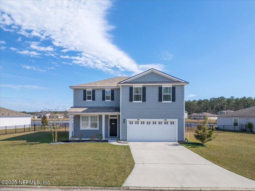 Welcome to this stunning 4-bedroom, 2.5-bathroom home in the - Beach Home for sale in Jacksonville, Florida on Beachhouse.com