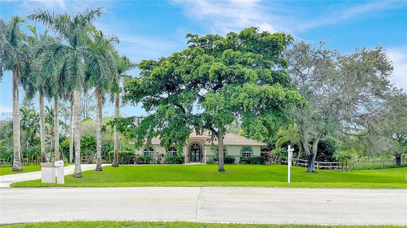 Discover your dream home in the prestigious Trails of Pembroke - Beach Home for sale in Pembroke Pines, Florida on Beachhouse.com