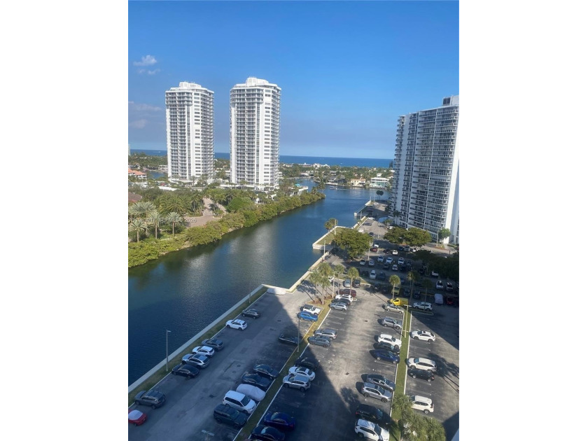 Spectacular water view !!walk in the amazing gulf course - Beach Condo for sale in Aventura, Florida on Beachhouse.com