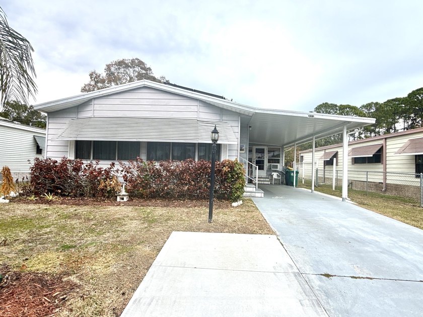 This charming 2BR/2BA home in Barefoot bay, combines comfortable - Beach Home for sale in Barefoot Bay, Florida on Beachhouse.com