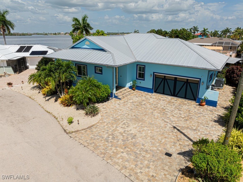 DIRECT GULF ACCESS, SECOND IN FROM OPEN WATER!!! Breathtaking - Beach Home for sale in Matlacha, Florida on Beachhouse.com