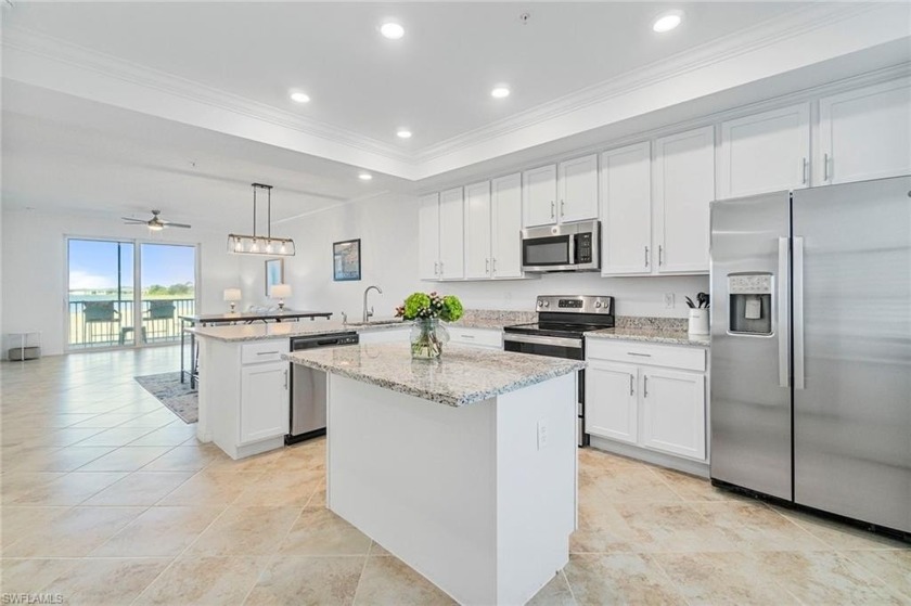 UPGRADED UNIT- DESIGNER CLOSETS- ALL TILE FLOORS- ALL AMENITIES - Beach Condo for sale in Punta Gorda, Florida on Beachhouse.com