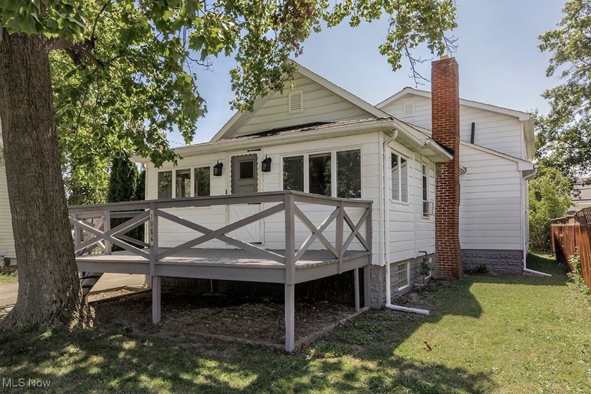 Welcome home to a beautiful 3-bedroom, 2.5-bath home nestled in - Beach Home for sale in Eastlake, Ohio on Beachhouse.com