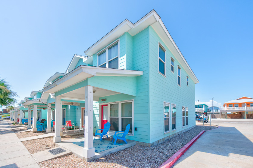 Great location! Charming townhome, Short drive to beach - Beach Vacation Rentals in Port Aransas, Texas on Beachhouse.com