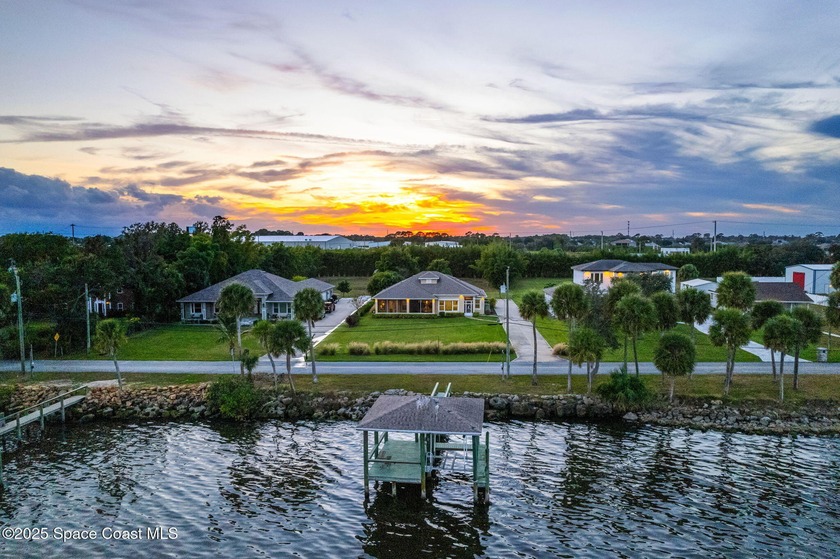 A rare opportunity for waterfront living on historic Rockledge - Beach Home for sale in Rockledge, Florida on Beachhouse.com