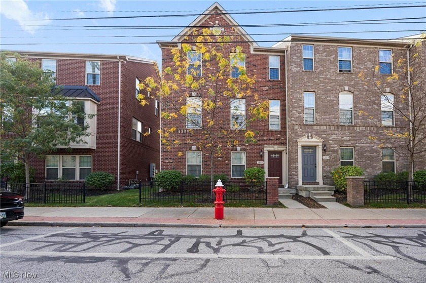Experience modern luxury in the heart of Lakewood at this - Beach Townhome/Townhouse for sale in Lakewood, Ohio on Beachhouse.com