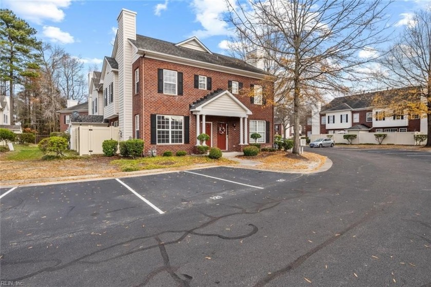 Welcome to this lovely, corner unit 2 bedroom, 2 and a half bath - Beach Home for sale in Virginia Beach, Virginia on Beachhouse.com