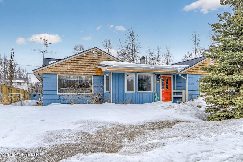 Charming bungalow-style ranch located in the heart of midtown - Beach Home for sale in Anchorage, Alaska on Beachhouse.com