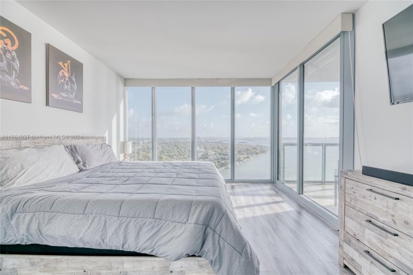 Best unit for sale in the building, interest rates just dropped! - Beach Condo for sale in Miami, Florida on Beachhouse.com