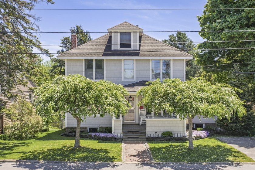 You are absolutely going to fall in love with this 4 bedroom 2 A - Beach Home for sale in South Portland, Maine on Beachhouse.com