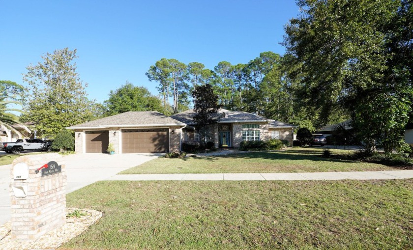 Welcome home to your own ''Oasis' Your Sanctuary giving you that - Beach Home for sale in Niceville, Florida on Beachhouse.com