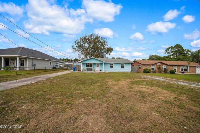 Very nice 3br/2ba cottage on a large lot and near the beach, It - Beach Home for sale in Panama City Beach, Florida on Beachhouse.com