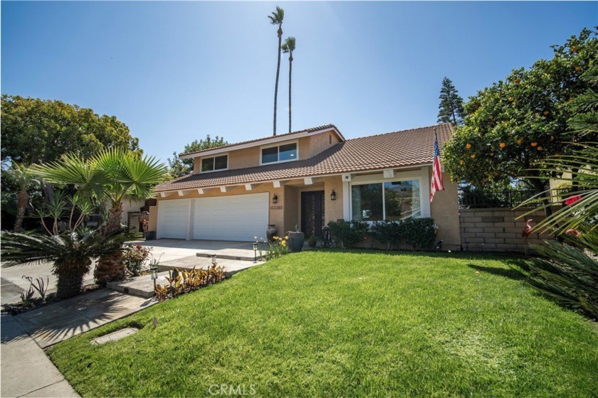 Beautifully upgraded 4 Bedroom 2.5 Bath VIEW home on large lot - Beach Home for sale in Mission Viejo, California on Beachhouse.com
