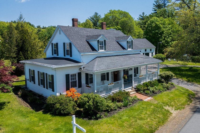 Built circa 1835, ''Locust Farm'' is a rare opportunity to own a - Beach Home for sale in Eliot, Maine on Beachhouse.com