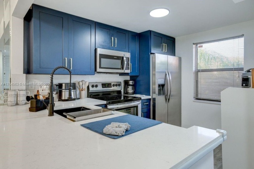 55+ COMMUNITY WITH A MAIN CLUBHOUSE, SAUNAS, BBQ, PICNIC AREAS - Beach Condo for sale in Sunrise, Florida on Beachhouse.com