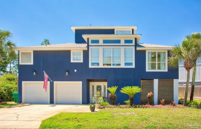 Waterfront Elegance in Gated Community - 236 Tecumseh Ln, Mary - Beach Home for sale in Mary Esther, Florida on Beachhouse.com