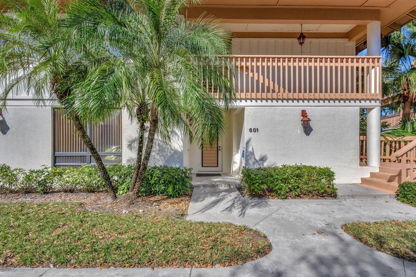 Rare first floor corner unit in Golf Villas, beautifully updated - Beach Condo for sale in Palm Beach Gardens, Florida on Beachhouse.com