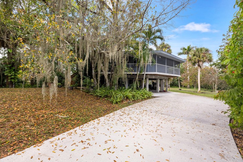 A truly one-of-a-kind in-town waterfront property delivering - Beach Home for sale in Stuart, Florida on Beachhouse.com