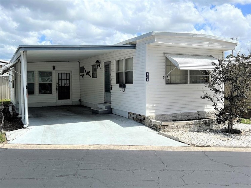 Hurry to see this updated 2 bedroom, 1 bath, lovely home! Plank - Beach Home for sale in Seminole, Florida on Beachhouse.com