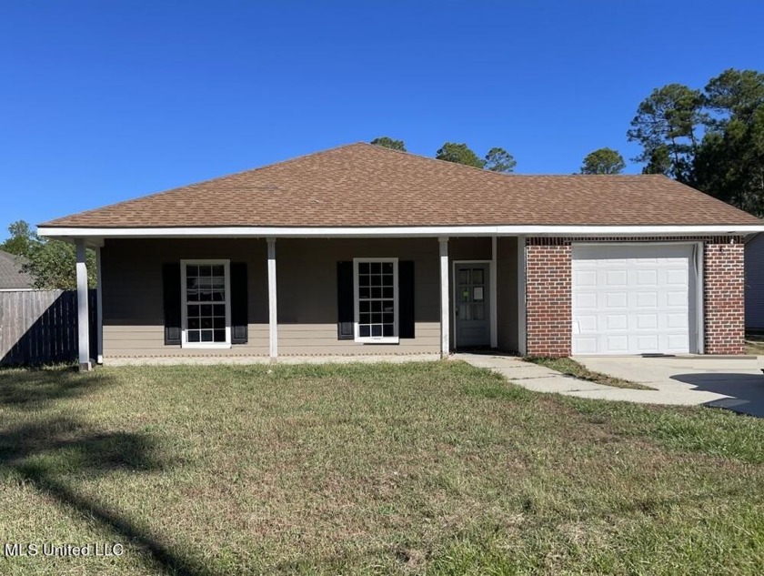 Nice curb appeal and a spacious floor plan. Tall trey ceilings - Beach Home for sale in Waveland, Mississippi on Beachhouse.com