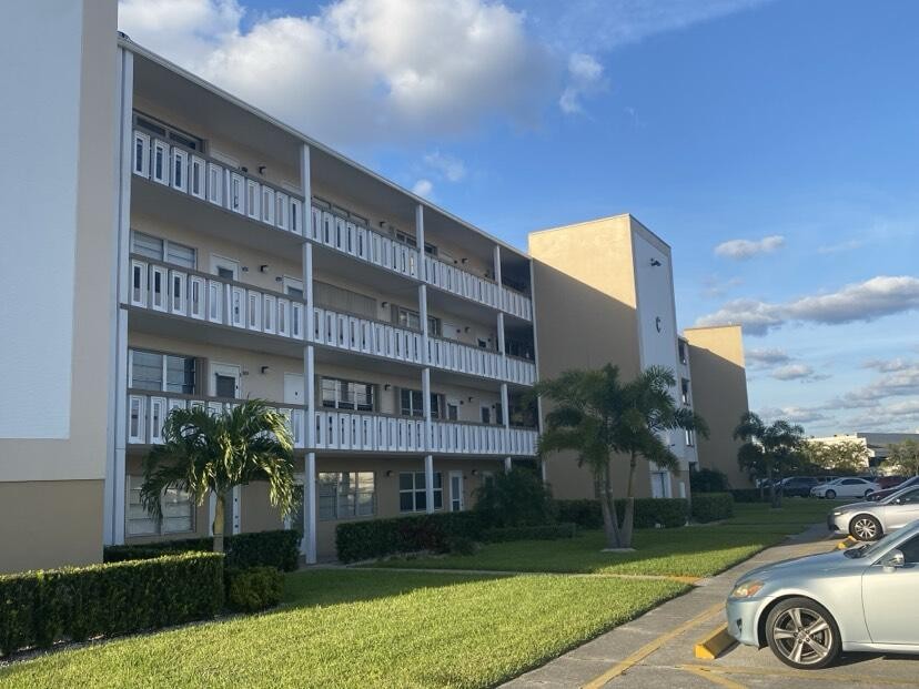 This unit is part in Century Village, a village and has ELEVATOR - Beach Condo for sale in West Palm Beach, Florida on Beachhouse.com