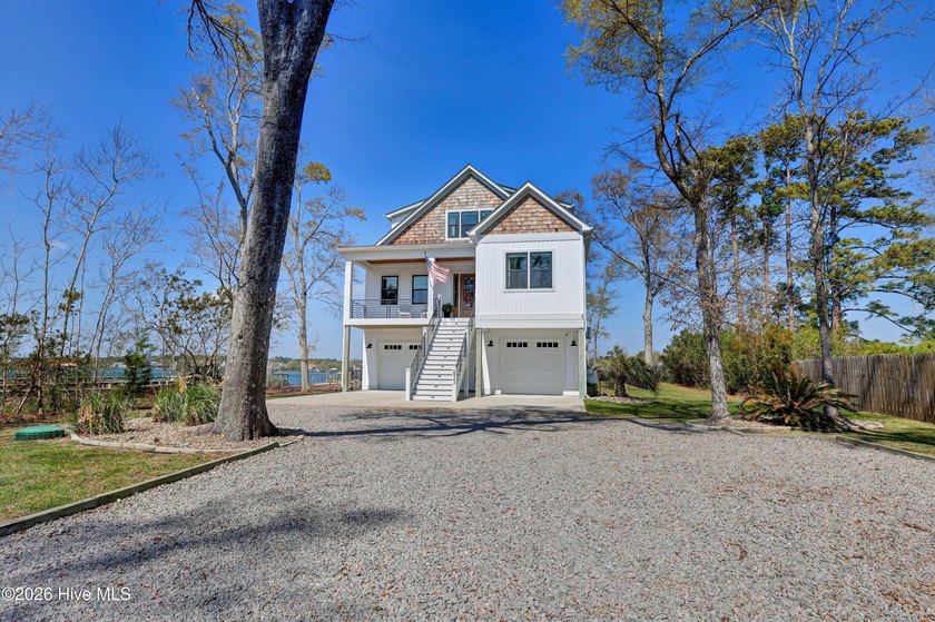 Beautifully designed waterfront home in the sought-after - Beach Home for sale in Sneads Ferry, North Carolina on Beachhouse.com