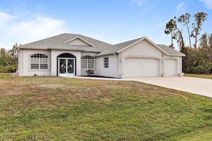 This spacious well-maintained property is waiting for your - Beach Home for sale in Englewood, Florida on Beachhouse.com