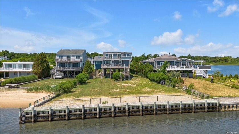 Sea breezes, jaw dropping views of the scintillating Great South - Beach Home for sale in Mastic Beach, New York on Beachhouse.com