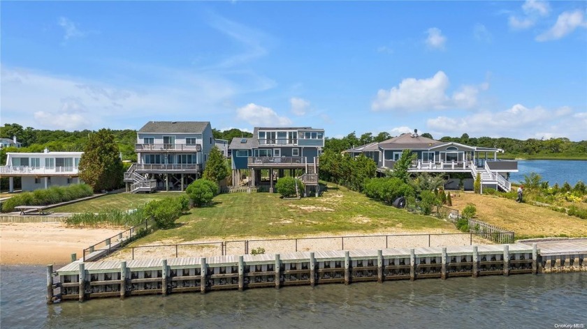 Sea breezes, jaw dropping views of the scintillating Great South - Beach Home for sale in Mastic Beach, New York on Beachhouse.com