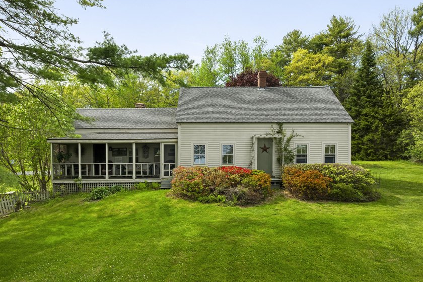 Presenting the charming home of Sweet Windruff Farm on East Side - Beach Home for sale in Boothbay, Maine on Beachhouse.com