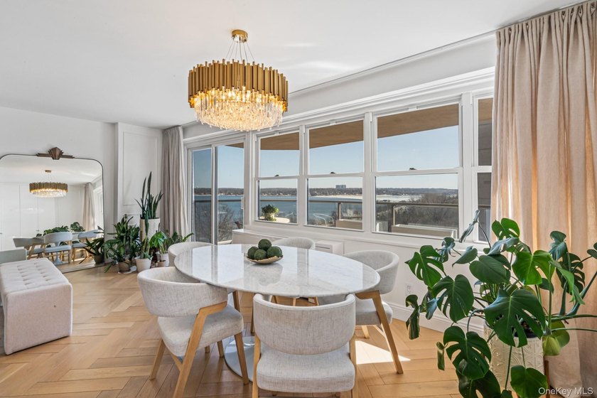 Designer Luxury top-floor residence located in the vibrant Bay - Beach Home for sale in Bayside, New York on Beachhouse.com