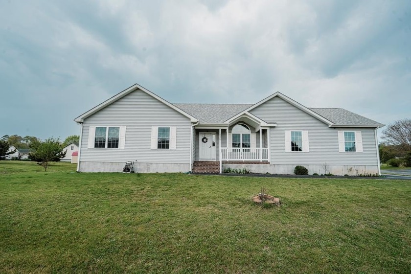 Welcome to 2320 Yardarm. This like new, Dolphin Model from J & A - Beach Home for sale in Greenbackville, Virginia on Beachhouse.com
