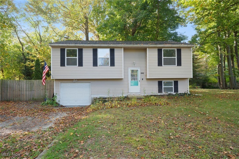 Welcome to 6242 Maxwell Dr, Madison - A Beautifully Maintained - Beach Home for sale in Madison, Ohio on Beachhouse.com
