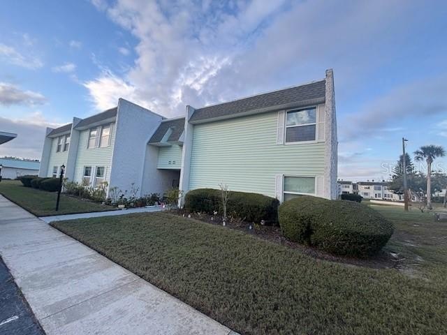 Cozy Condo in Prime New Port Richey location. Perfect for - Beach Condo for sale in New Port Richey, Florida on Beachhouse.com