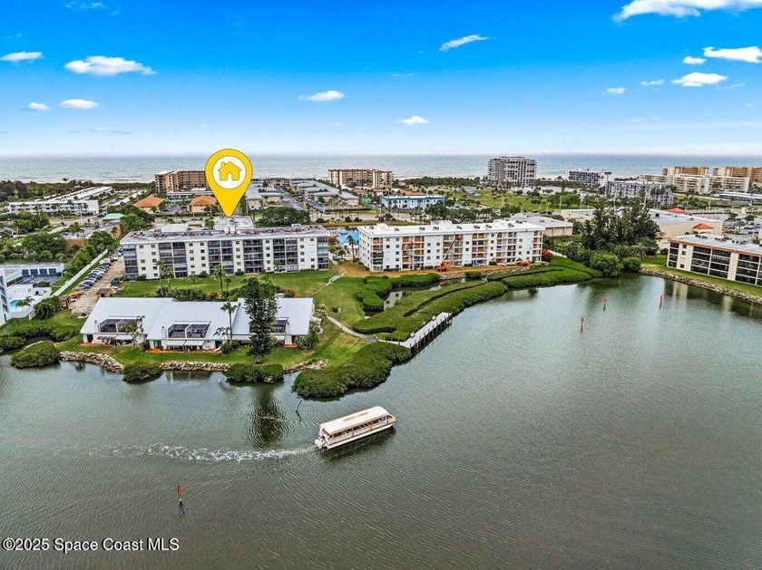 Amazing waterfront condo for under $200k. Conveniently located - Beach Condo for sale in Cocoa Beach, Florida on Beachhouse.com