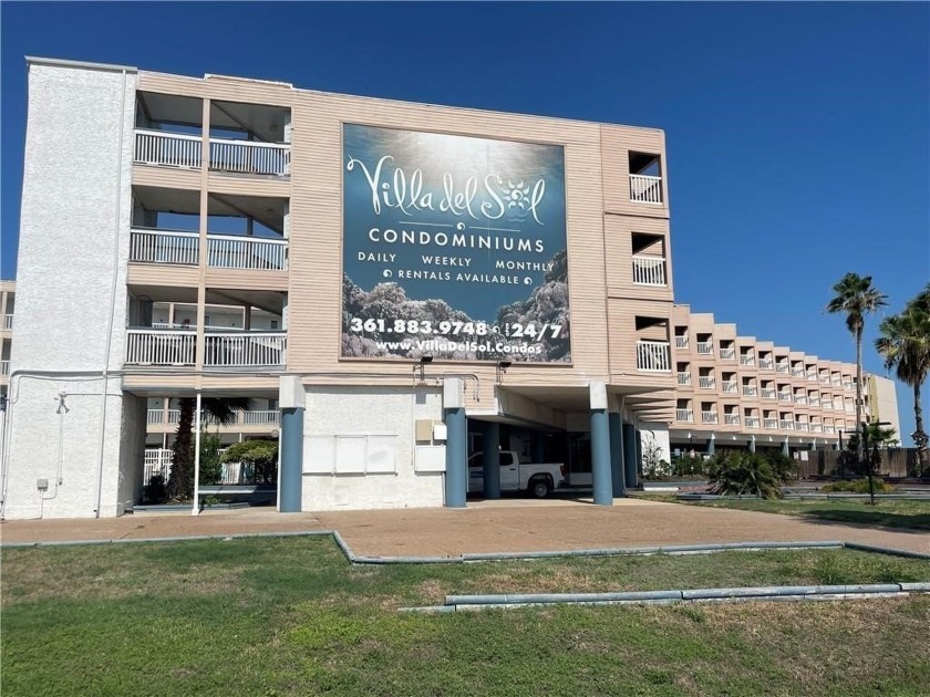 Get the full experience of beach living in this vibrant - Beach Condo for sale in Corpus Christi, Texas on Beachhouse.com