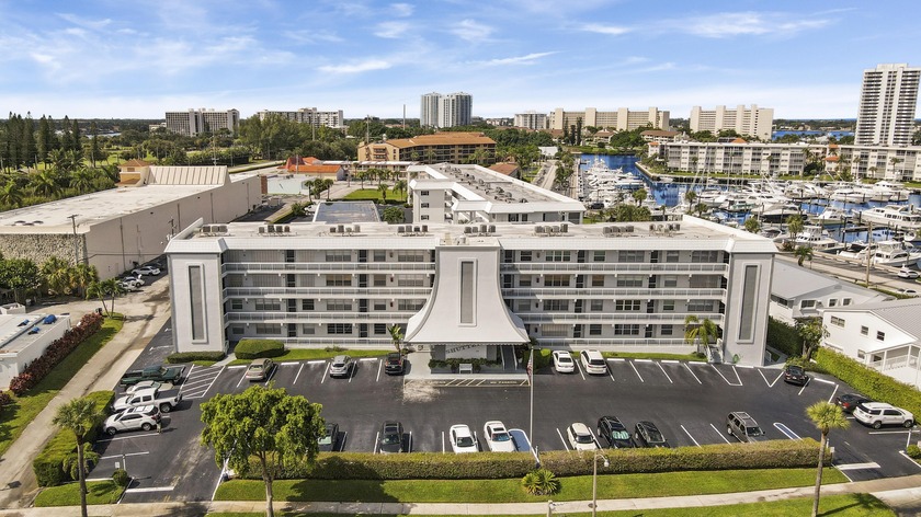 Welcome to Yacht Club Drive! Updated and spacious, this 3rd - Beach Condo for sale in North Palm Beach, Florida on Beachhouse.com