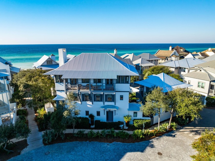 Perfectly positioned on one of the largest lots (5,300 s.f.) in - Beach Home for sale in Rosemary Beach, Florida on Beachhouse.com