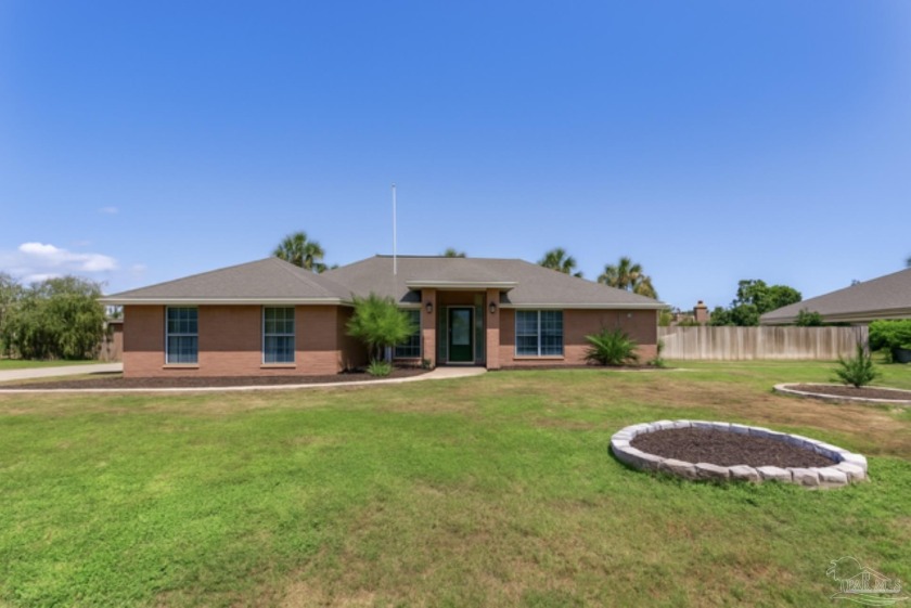 This 4-bedroom, 3-bath Pensacola pool estate offers spacious - Beach Home for sale in Pensacola, Florida on Beachhouse.com
