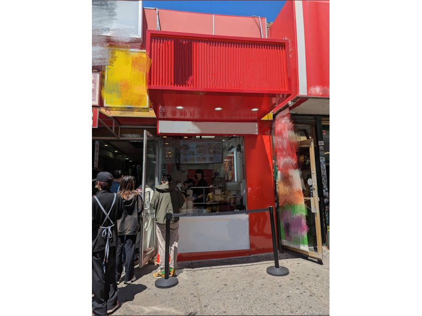 Restaurant Business for Sale - Prime Roosevelt Ave Location - Beach Lot for sale in Flushing, New York on Beachhouse.com