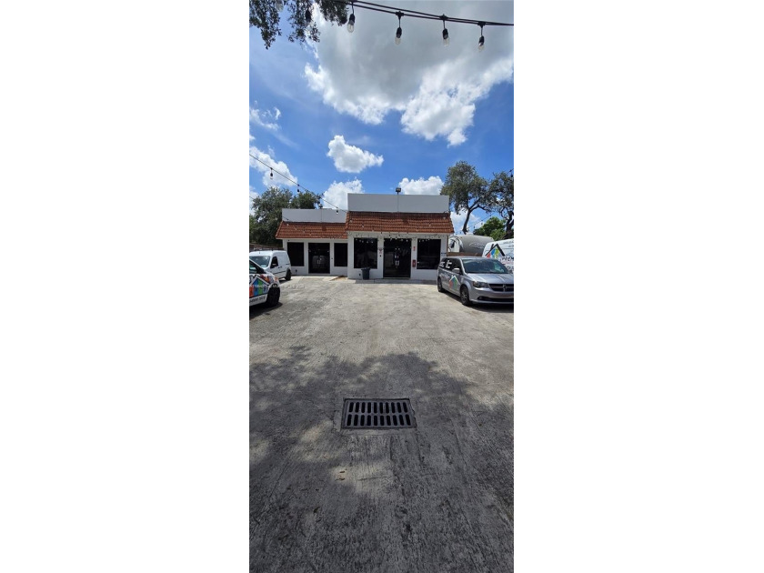 Renovated Freestanding building on High traffic Johnson Street - Beach Commercial for sale in Hollywood, Florida on Beachhouse.com