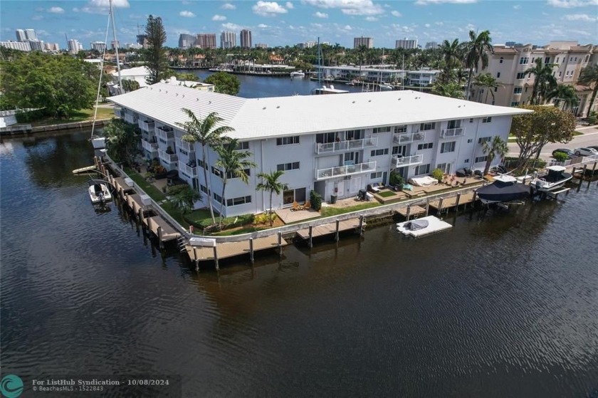 Welcome to your slice of paradise located in the prestigious - Beach Condo for sale in Fort Lauderdale, Florida on Beachhouse.com