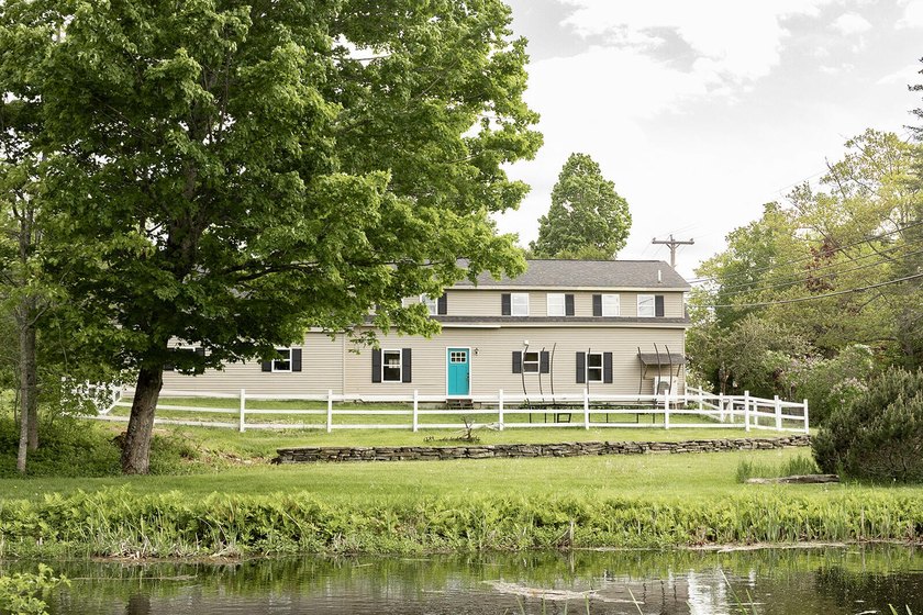 Located just outside the downtown area of Belfast, this inviting - Beach Home for sale in Belfast, Maine on Beachhouse.com