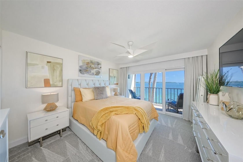Wake up to sweeping Tampa Bay views in this exquisitely - Beach Condo for sale in St. Petersburg, Florida on Beachhouse.com