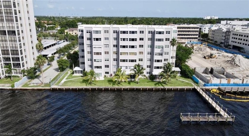 Welcome to your dream waterfront retreat at Riverside Club - Beach Home for sale in Fort Myers, Florida on Beachhouse.com