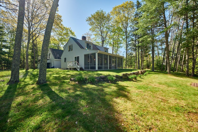 Tucked in on a quiet dead-end road, this beautiful waterfront - Beach Home for sale in South Thomaston, Maine on Beachhouse.com