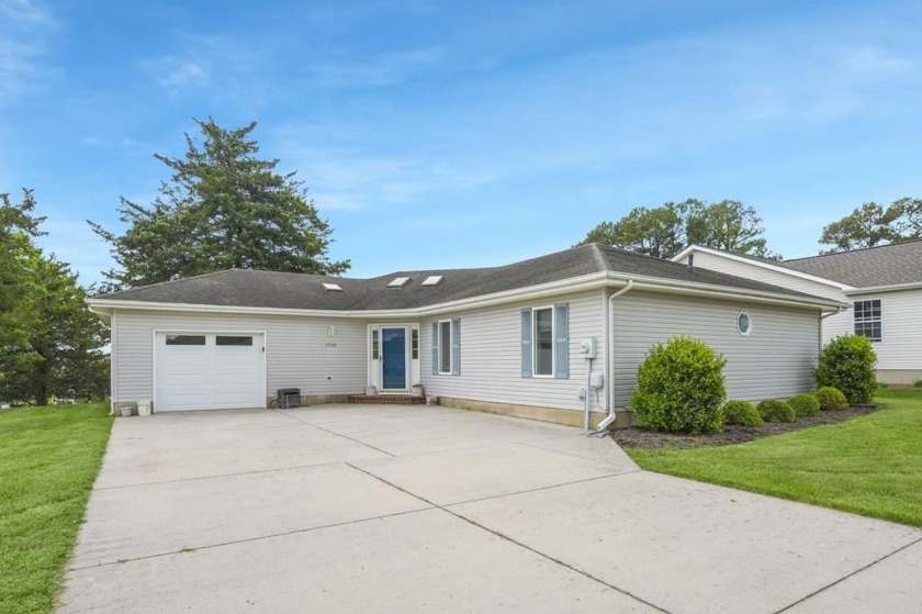 3/1617 3 BR/2 BA Rancher, Comfortable living all on one level - Beach Home for sale in Greenbackville, Virginia on Beachhouse.com