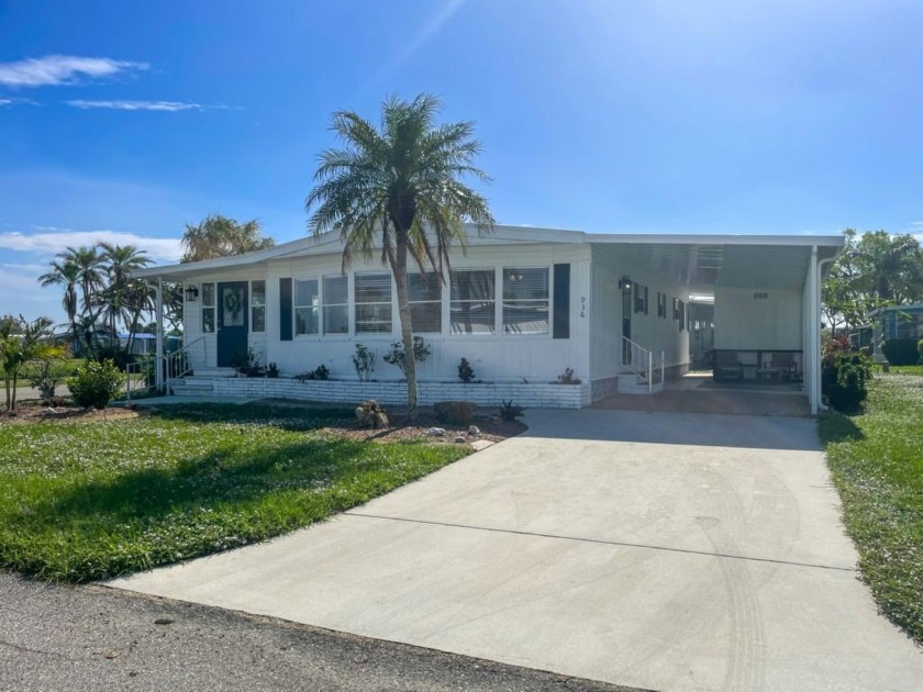 Welcome to this stunning 2-bedroom, 2-bathroom home, nestled on - Beach Home for sale in Venice, Florida on Beachhouse.com