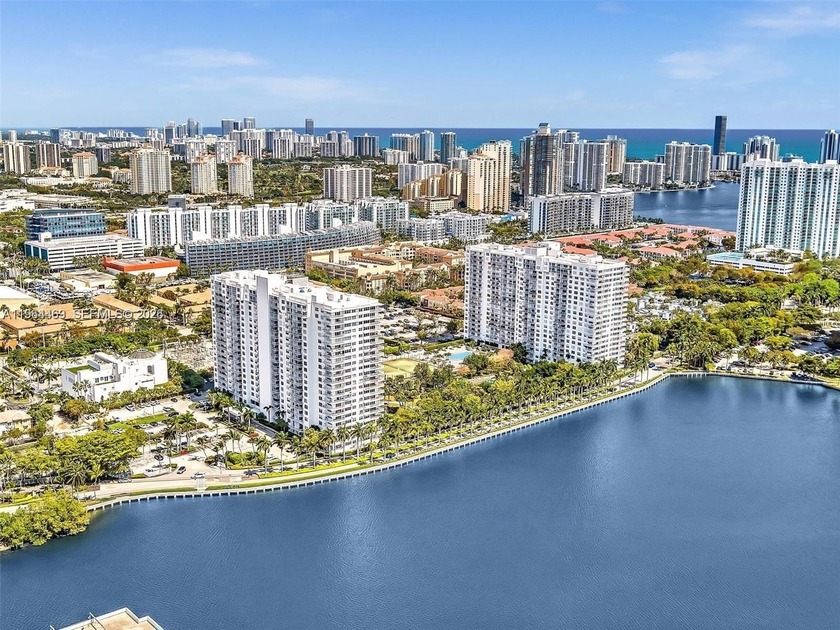 Enjoy the panoramic views of Maule Lake and the stunning skyline - Beach Condo for sale in Aventura, Florida on Beachhouse.com